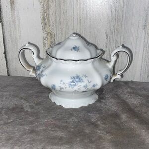 1103 Johann Haviland Elegant Blue Garland Porcelain Sugar Bowl